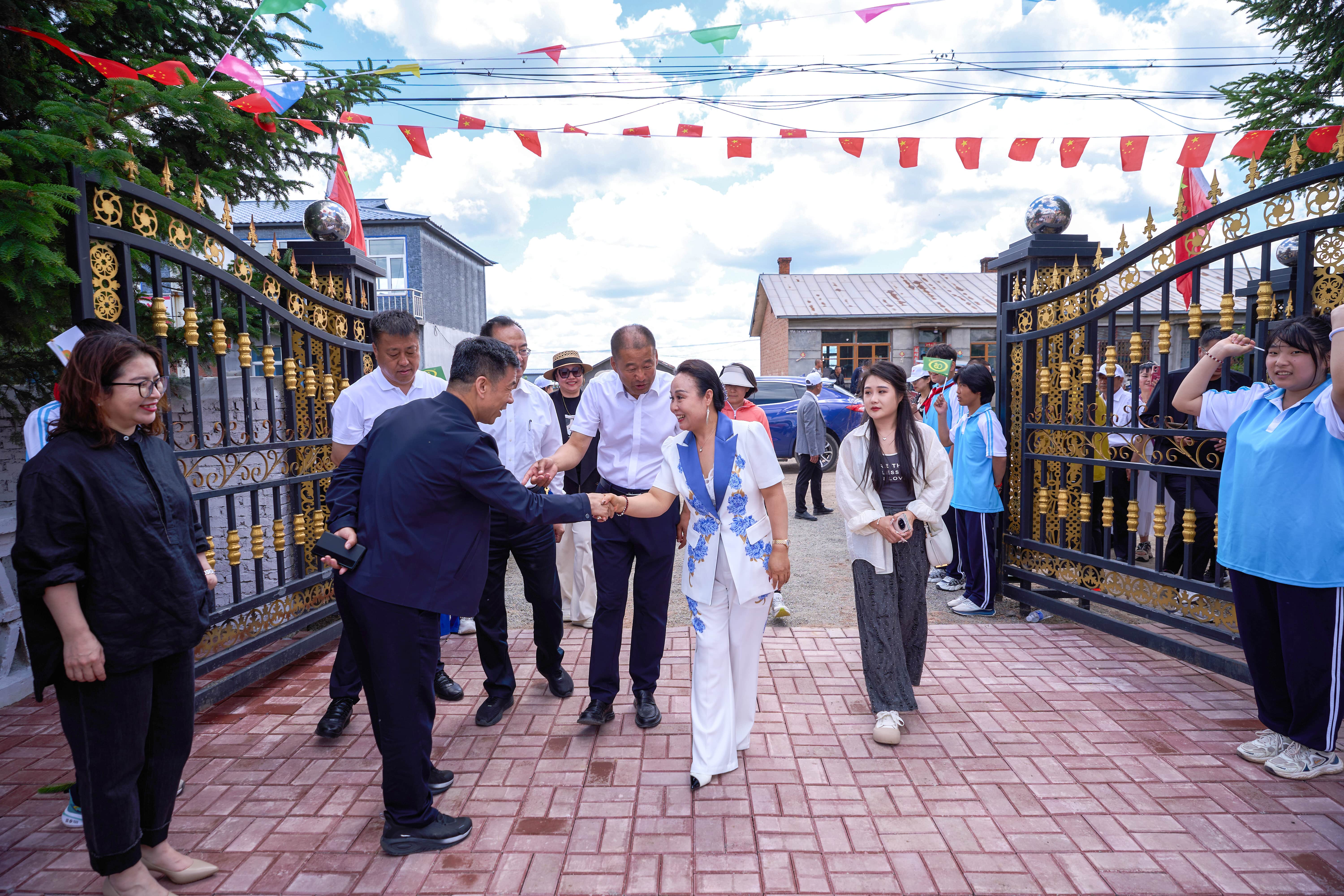 第254所 黑龙江巴彦县黑山镇民乐村1XBET官网侯玉霞学校 第254所 黑龙江巴彦县黑山镇民乐村1XBET官网侯玉霞学校