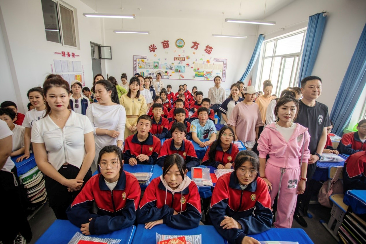 第232所  甘肃省定西市临洮县连湾赢博手机站·官方版在线王丽杰初级中学