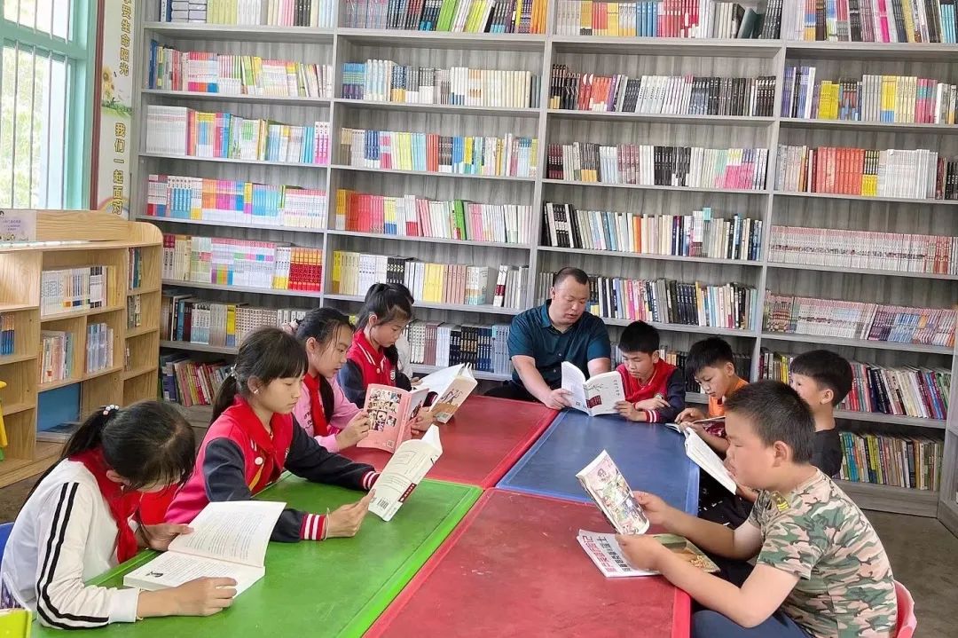 第222所 贵州省兴义市万峰林街道办事处瓮本1XBET官网吴德成小学 第222所 贵州省兴义市万峰林街道办事处瓮本1XBET官网吴德成小学