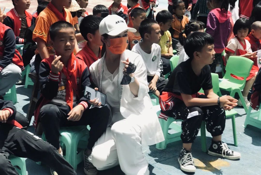 第222所 贵州省兴义市万峰林街道办事处瓮本1XBET官网吴德成小学 第222所 贵州省兴义市万峰林街道办事处瓮本1XBET官网吴德成小学