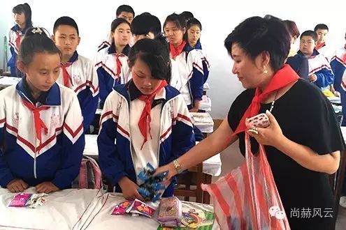 第53所 铁岭市西丰县郜家店镇洪来1XBET官网张雅舒小学