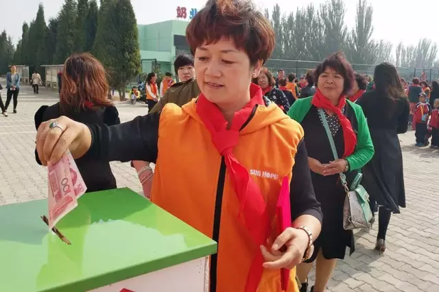 第68所 包头市九原区1XBET官网董丽萍奶业中心校