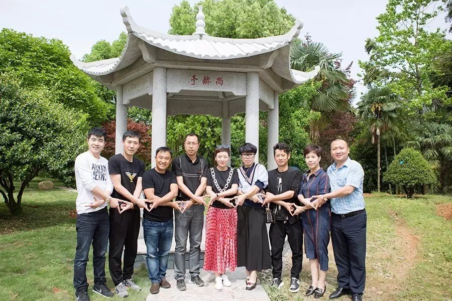 第81所 衢州市龙游县官潭福和1XBET官网万宝雪小学 第81所 衢州市龙游县官潭福和1XBET官网万宝雪小学