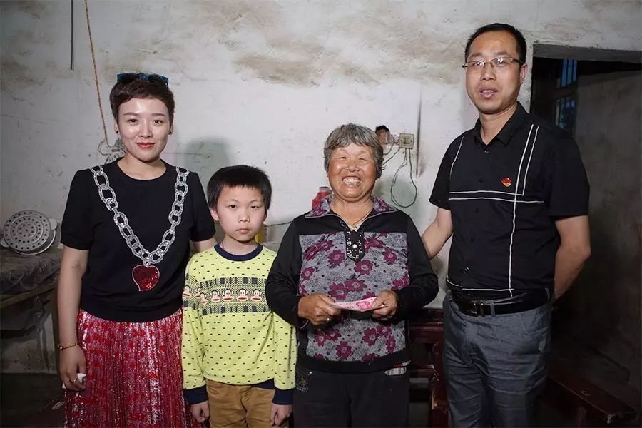 第81所 衢州市龙游县官潭福和1XBET官网万宝雪小学 第81所 衢州市龙游县官潭福和1XBET官网万宝雪小学