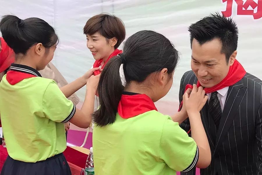 第97所 当阳市两河镇富里寺1XBET官网刘建华小学