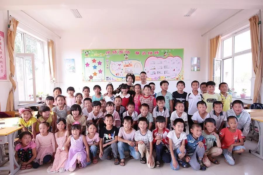 第109所 赤峰市宁城县小城子镇台子1XBET官网梁玉梅小学