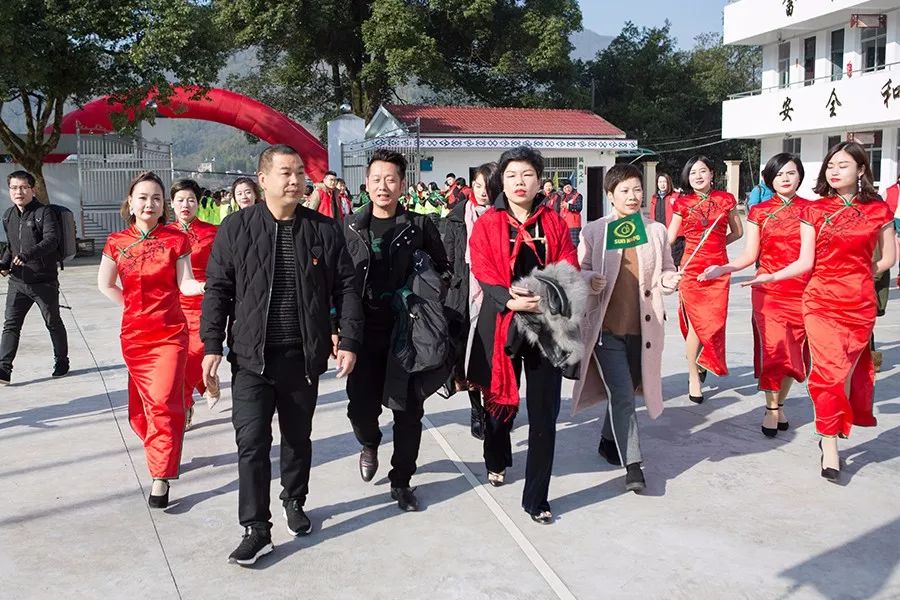 第141所 衢州市龙游县沐尘畲族1XBET官网王荣弟小学 第141所 衢州市龙游县沐尘畲族1XBET官网王荣弟小学
