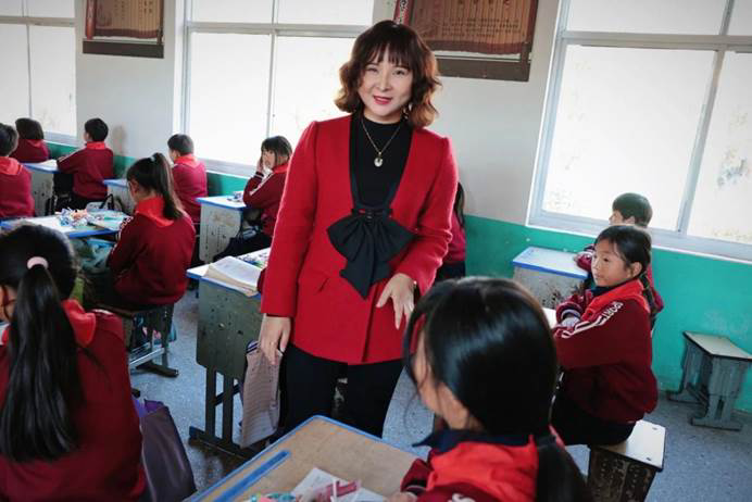 第240所 河南省商丘市夏邑县骆集乡中班口1XBET官网祝红红小学